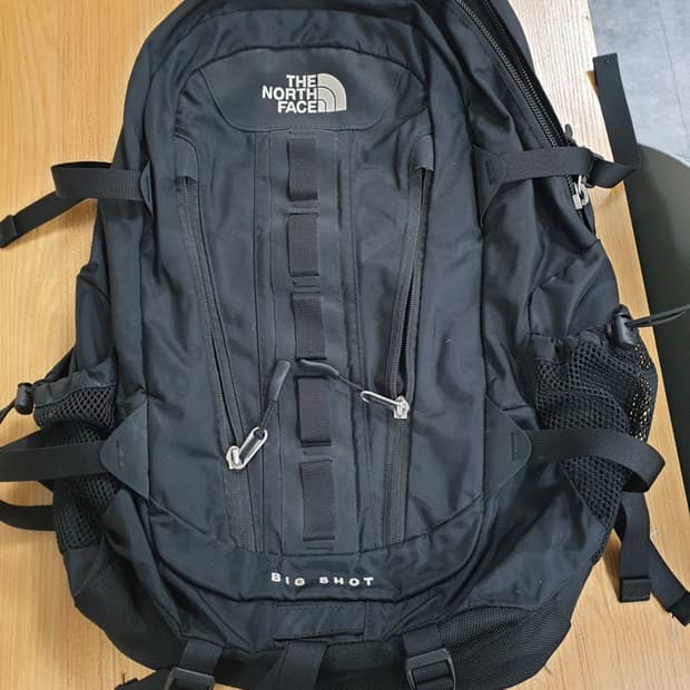 노스페이스 정품 30리터 등산배낭 팝니다