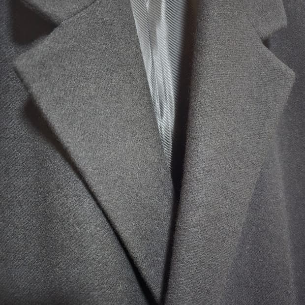 솔리드옴므 22fw 싱글코트 블랙 팝니다