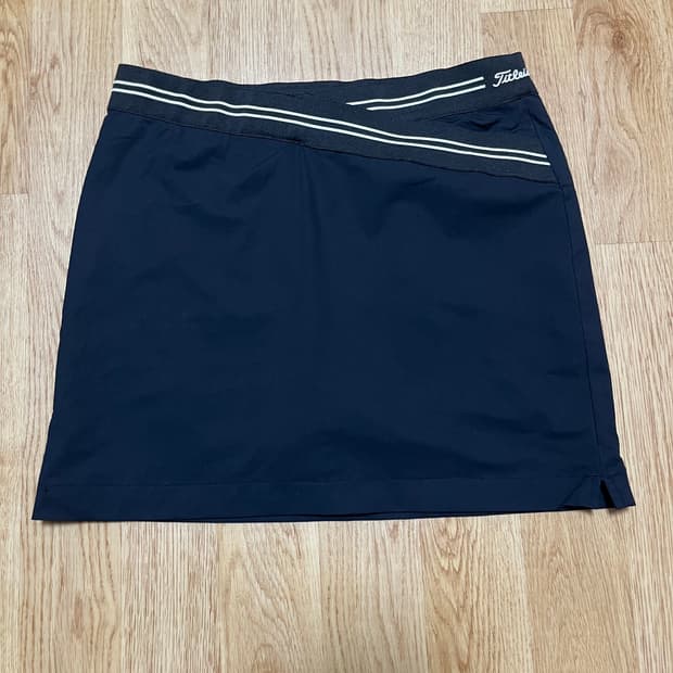 타이틀리스트 검정색 여성 골프치마