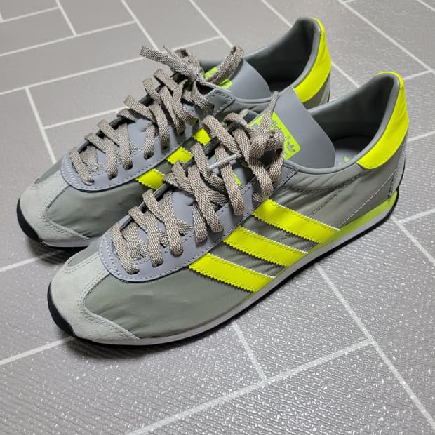 새상품) 아디다스 컨트리 OG  250