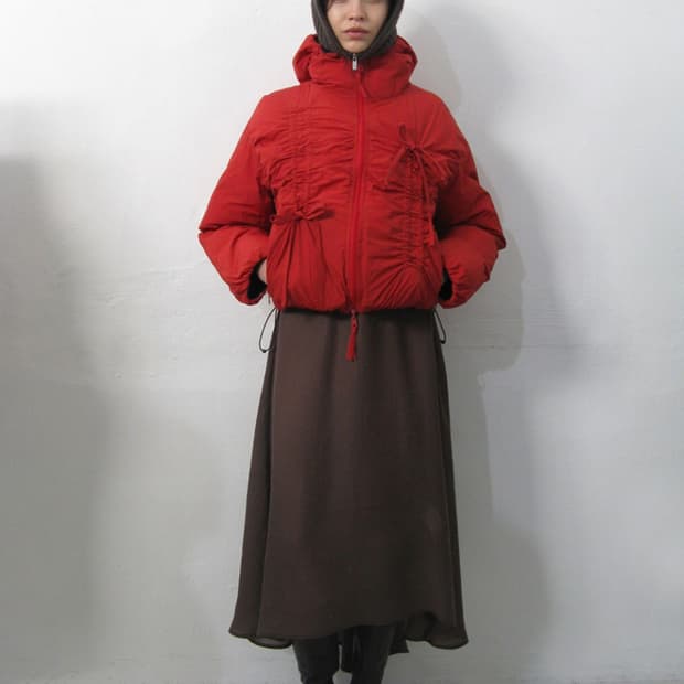 파르티멘토 우먼 리버시블 셔링 패딩 레드