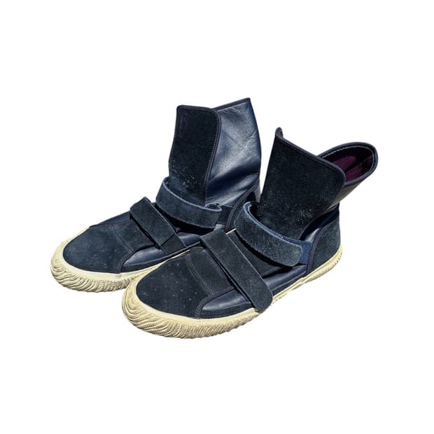 Futuristic High-Top 265