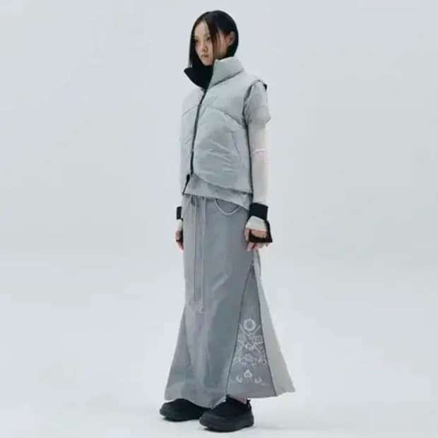 ojos Mermaid Unbalance Skirt grey