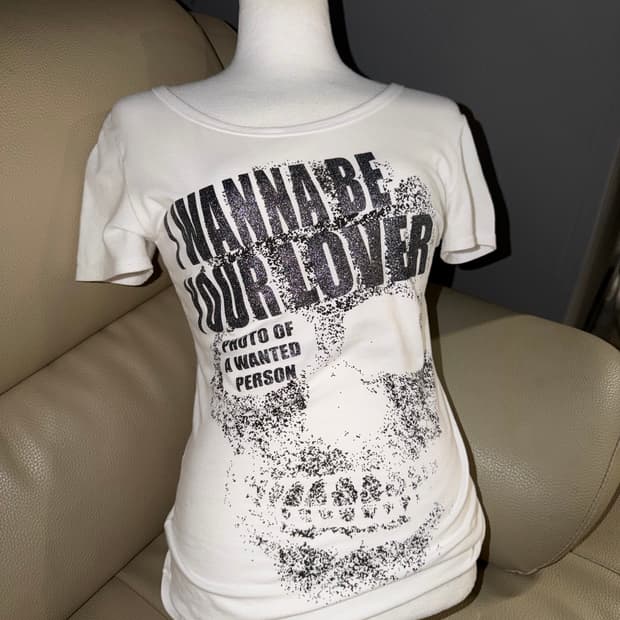 Faded skull graphic tee