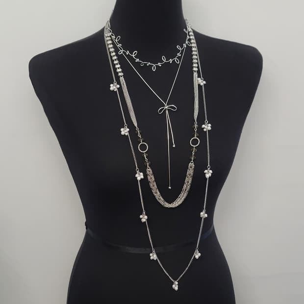 unique necklace set