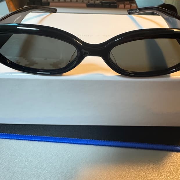 (크림) 젠틀몬스터 X 마르지엘라 MM206 블랙 그레이 집 1회착