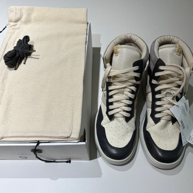 9) visvim 비즈빔 챔버레인 스니커즈