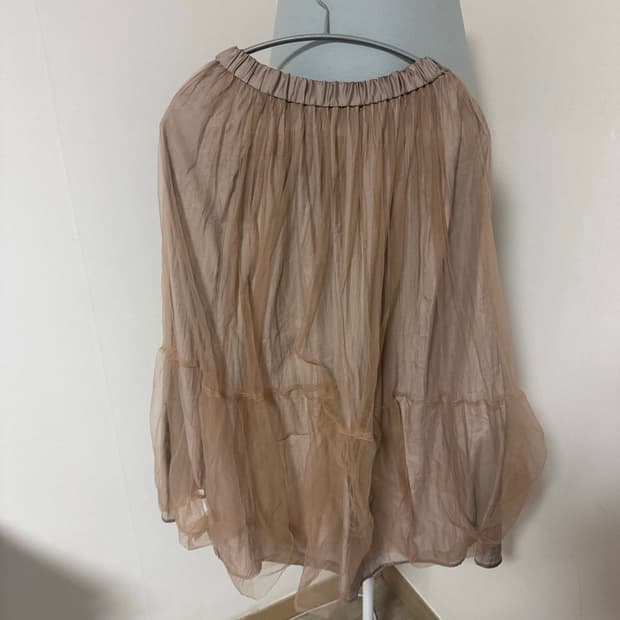 베이지 샤스커트