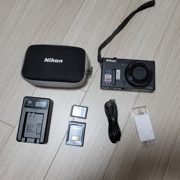 니콘 쿨픽스 p330 디카