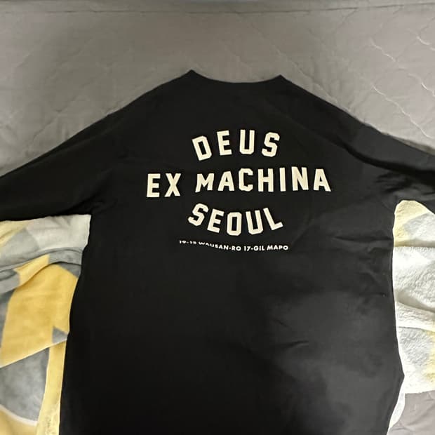 데우스 엑스 마키나  블랙 롱슬리브 L사이즈