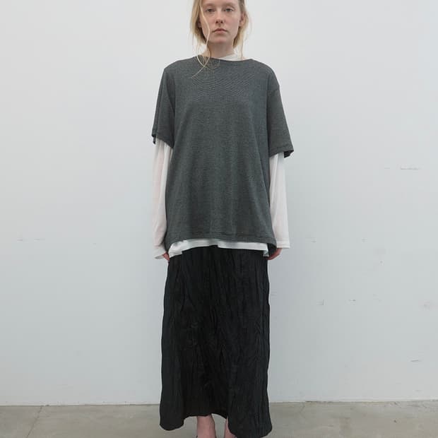 낫띵에브리띵 RELAXED STRIPE TEE IN BLACK