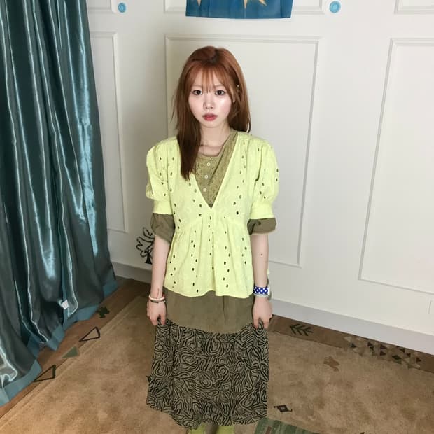 어우러지는 톡 튀는  귀여운 코디🍋 펀칭+펀칭 귀여움 두 배𖧧