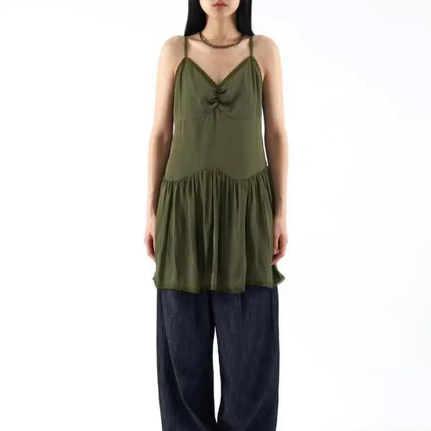 귀리 글로시 레이스 원피스