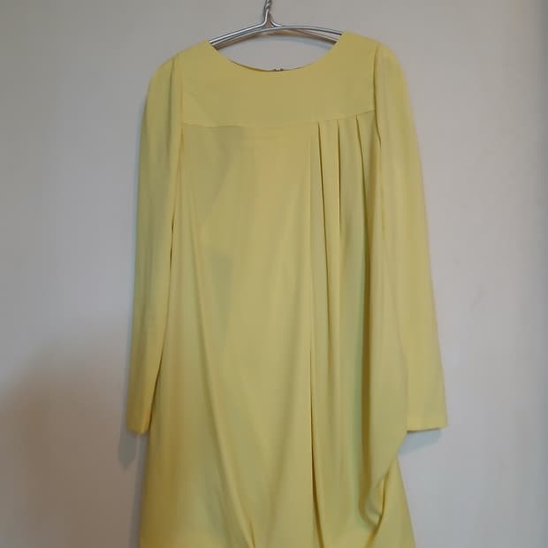 러블리 라운드넥 루즈핏 실크st 플리츠 원피스 세련된 드레스 동대문 제평