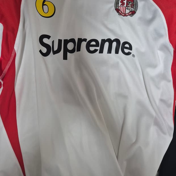 슈프림 사커 저지