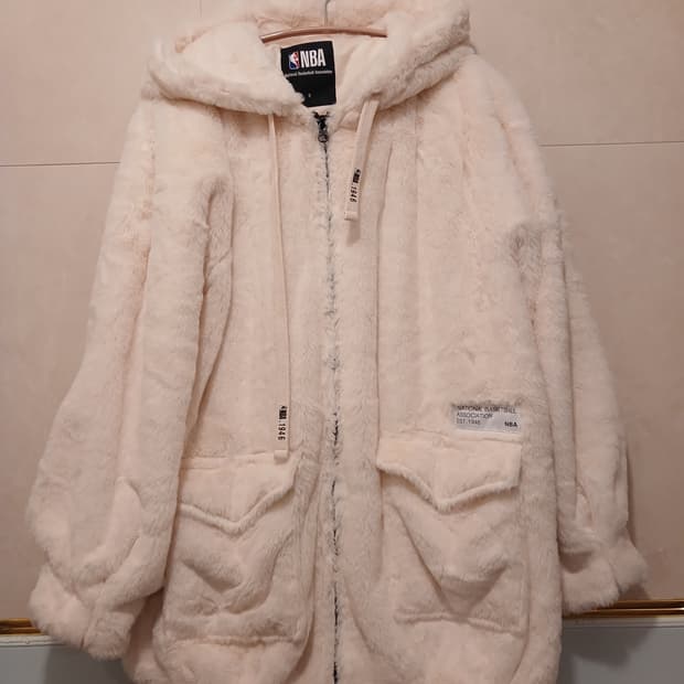 NBA 정품 여성 후드 퍼 자켓 S 사이즈