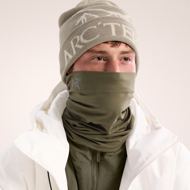 아크테릭스 롱 넥게이터 타츠