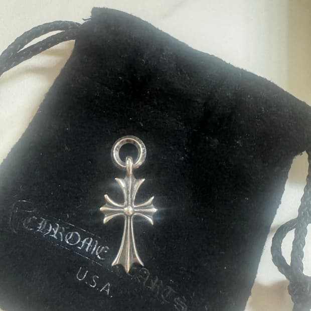 크롬하츠 크로스 타이니 참