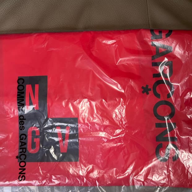 ngv 꼼데가르송 토트백 레드