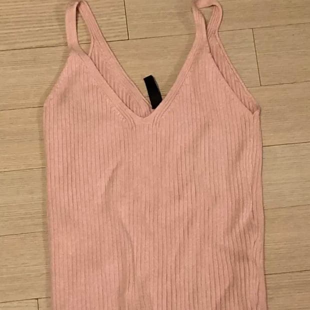 H&M 민소매 크롭니트