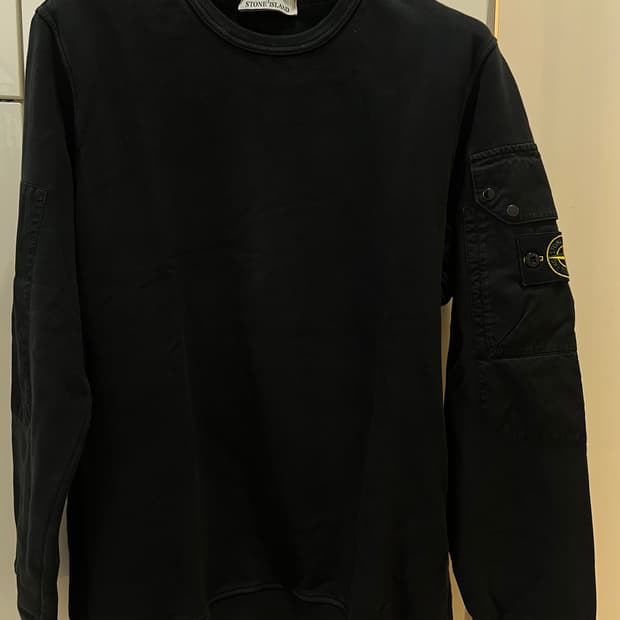 25fw 스톤아일랜드 맨투맨 L