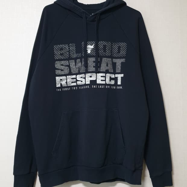 언더아머 기모 후드티 L사이즈