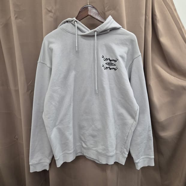 엄브로 로고 후드티 라이트 그레이
