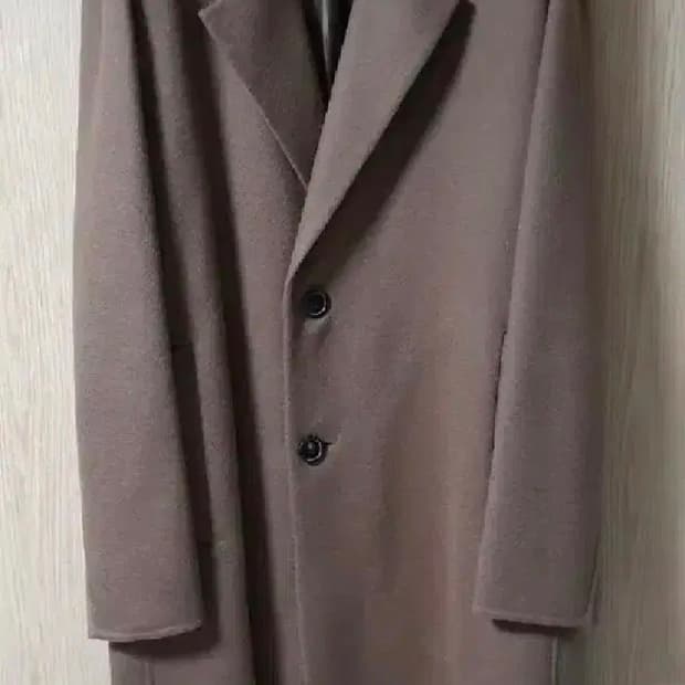 (착샷) 솔리드옴므 캐시미어 100  코트 