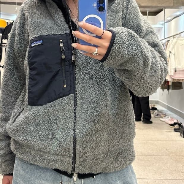 Patagonia fleece zip up gray