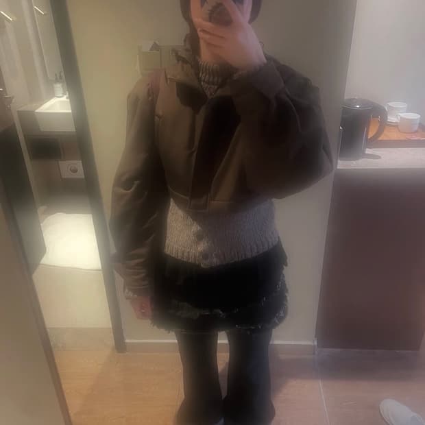 pleats denim pants