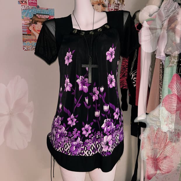 오리엔탈 오네갸루 플라워 패턴 반팔탑