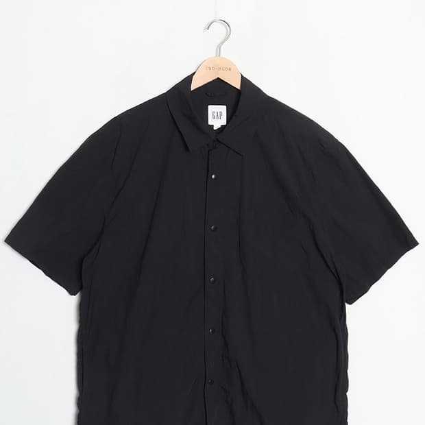 G A P Nylon Shirts