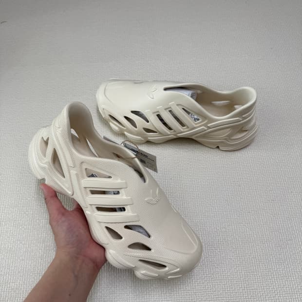 플리마켓🔥 아디다스 아디폼 슈퍼노바 원더 화이트