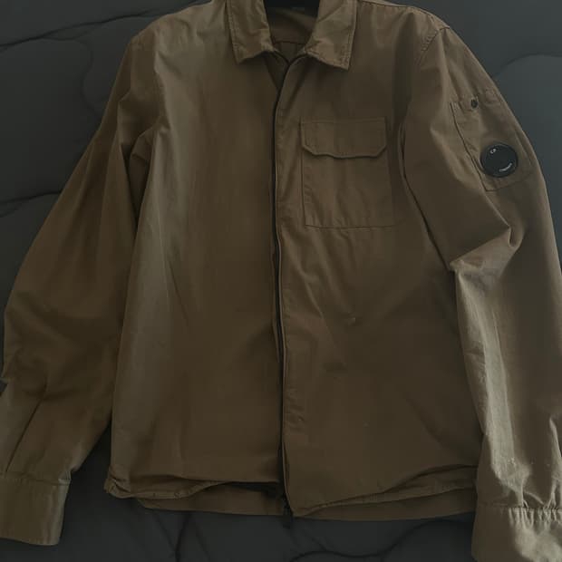 cp컴퍼니 개버딘 지퍼 셔츠 리드 그레이 XL