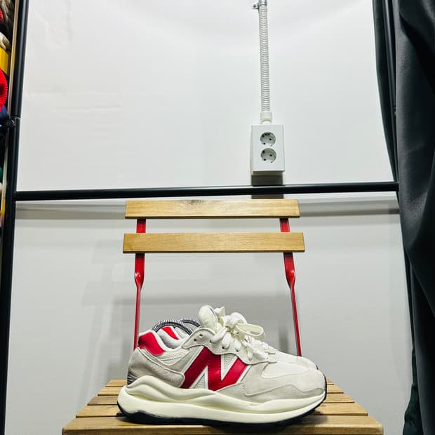 240) 뉴발란스 운동화 여성 여자 신발 57/40 레드