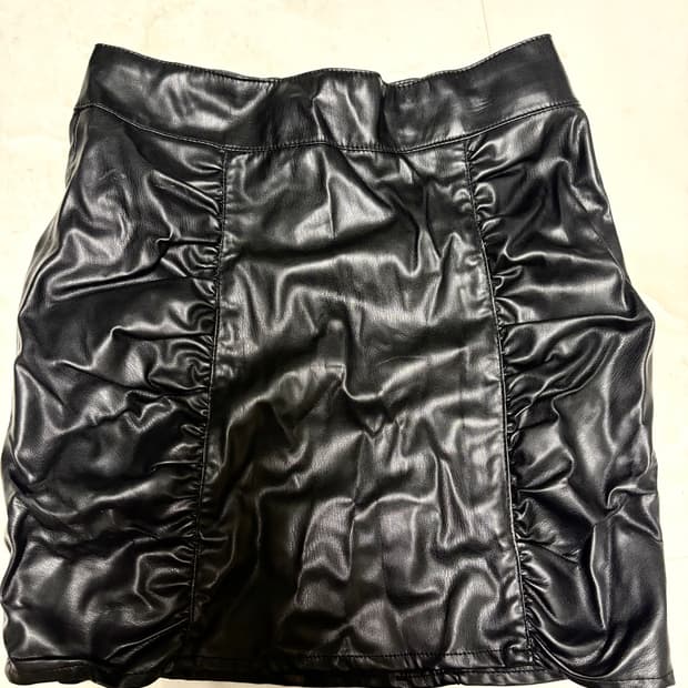 ZARA 셔링 레더 스커트S