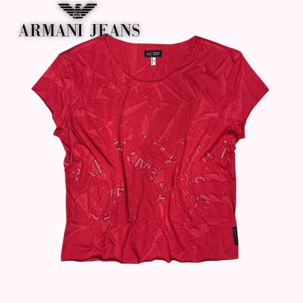 crack lettering wrinkle t-shirt