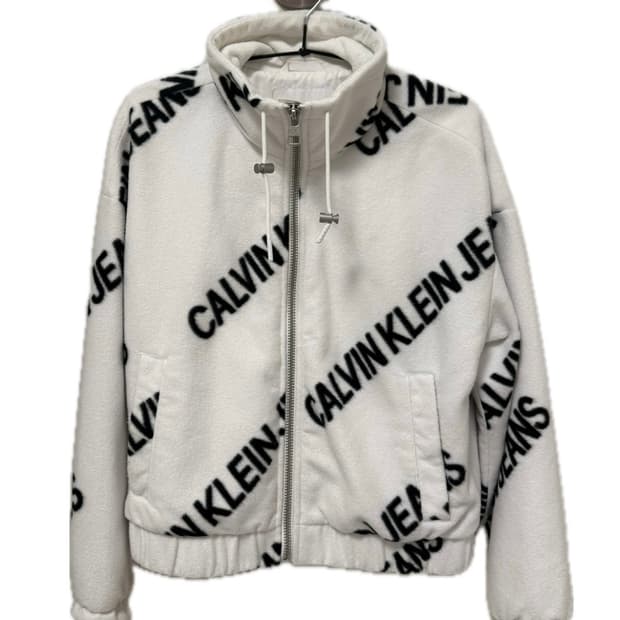 캘빈클라인 화이트 블랙 스펠아웃 모노그램 로고 후리스