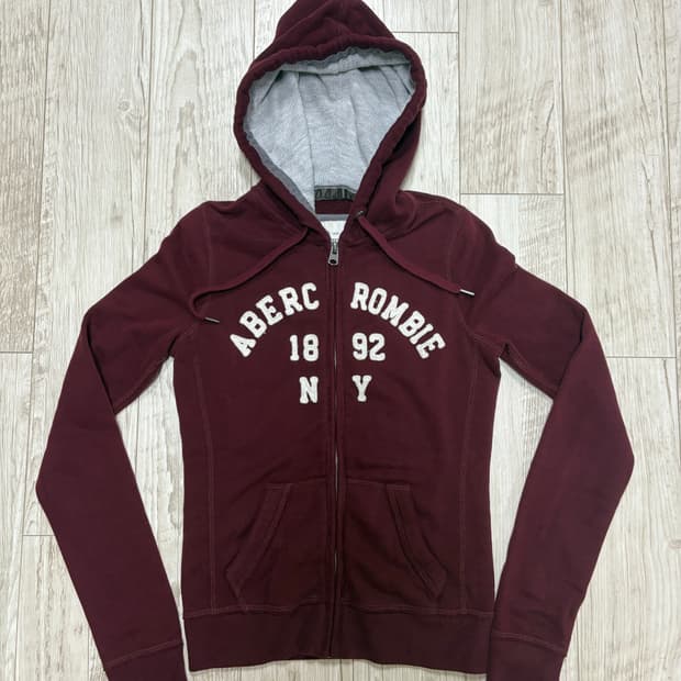 아베크롬비 딱붙핏 후드집업 버건디 m