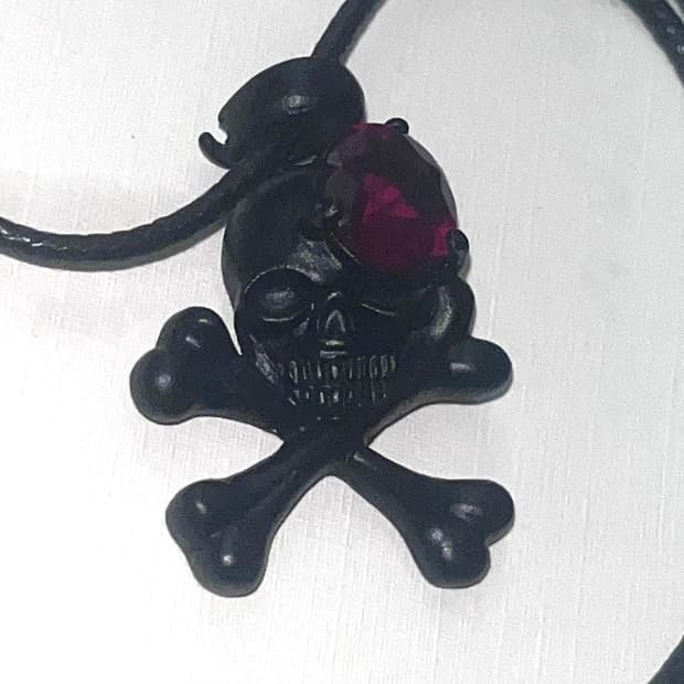 갸루 펑크 고스 고딕 해골 스컬 스톤 블랙 목걸이 그런지 뼈다귀 나나