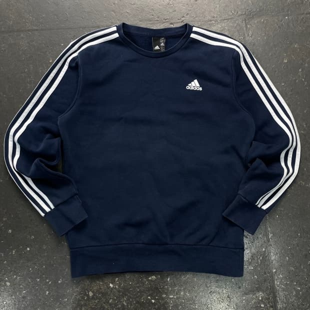 100 아디다스 맨투맨 