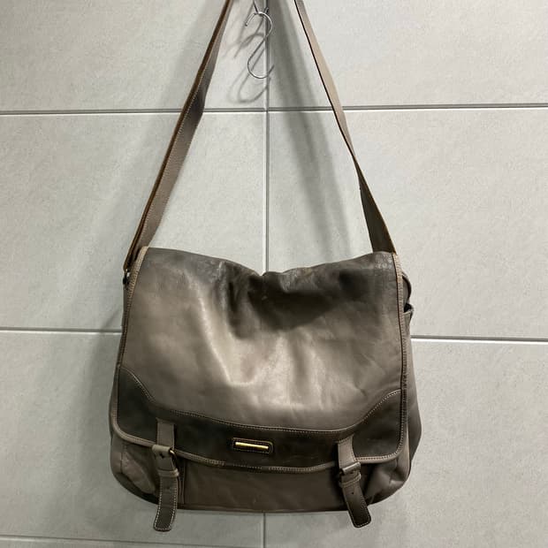 Minimal Y2K Mood Work Bag