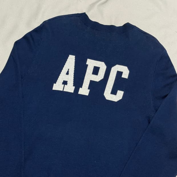 L 아페쎄 블루 조슈아 캐시미어 혼방 니트 스웨터