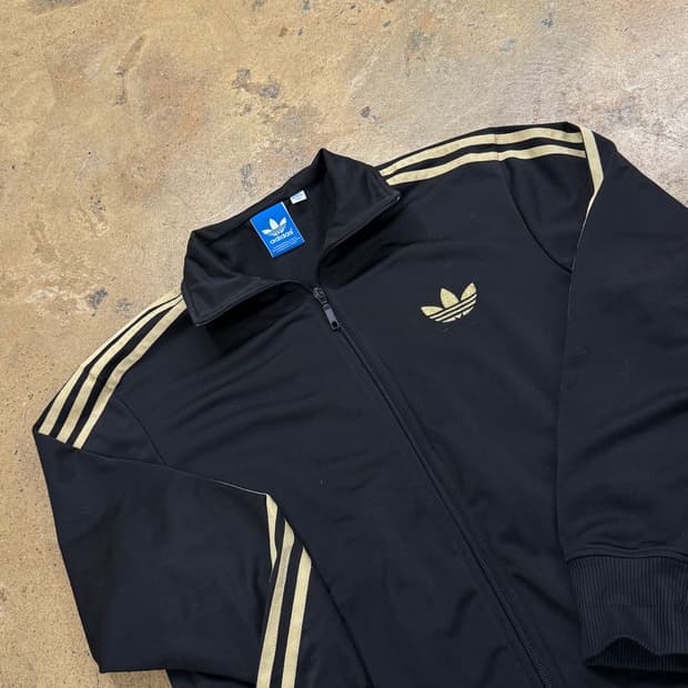 아디다스 검금 구파이어버드 트랙탑 져지
