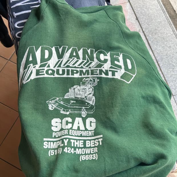 90‘s Advanced 스웻셔츠