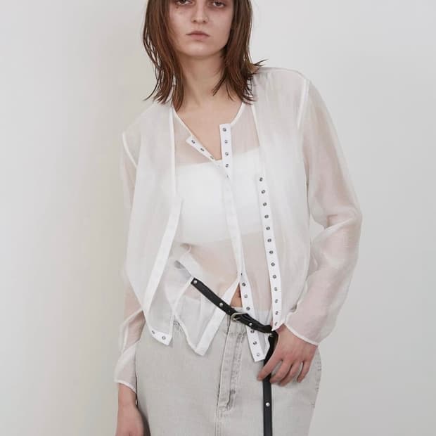 로우타이드 lowtide 쉬어 스냅 블라우스 화이트