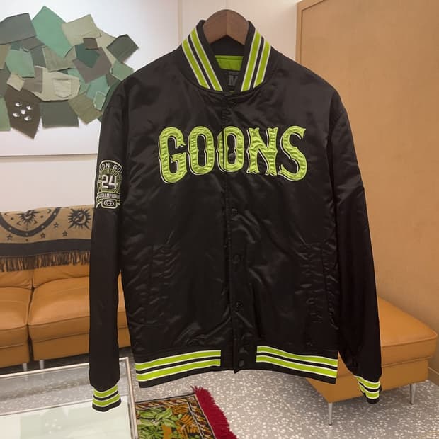 스타터 GOONS 오버핏 누빔 스타디움 바시티자켓 100 C06310