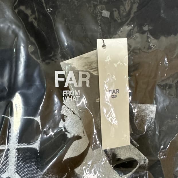 파프롬왓 Far wave Prayer 반팔티
