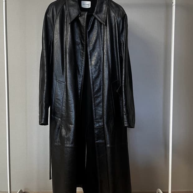 누마레 레더 트렌치코트