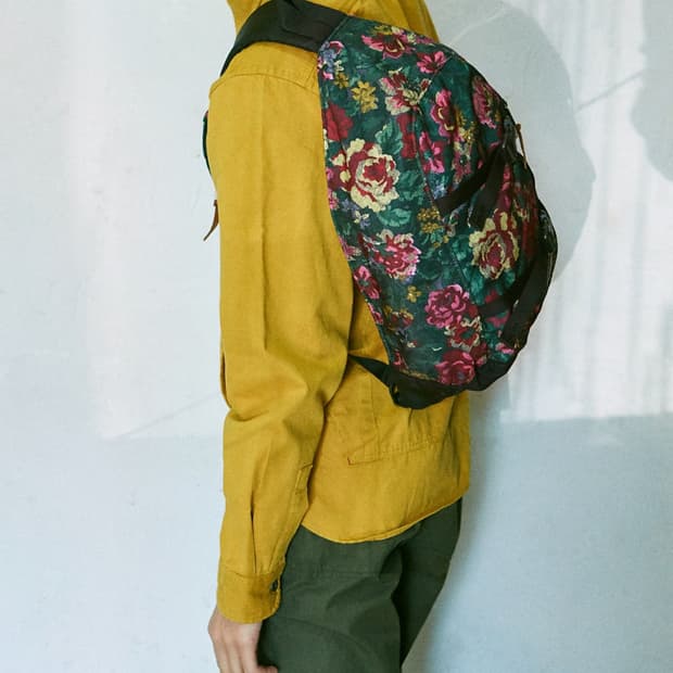 그레고리 스핀 슬링백 가든타페스트리